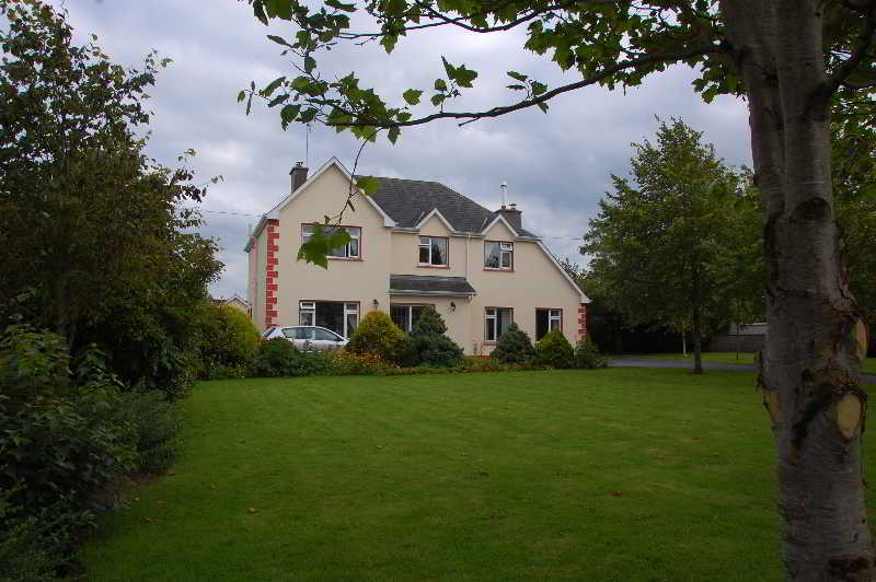 Creg Lodge Claregalway Extérieur photo
